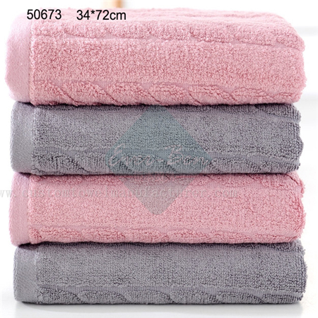 China Bulk Custom Bamboo hooded towel Manufacturer Bespoke Label Pattern Pink Jacquard Sport Bamboo Towels Exporter